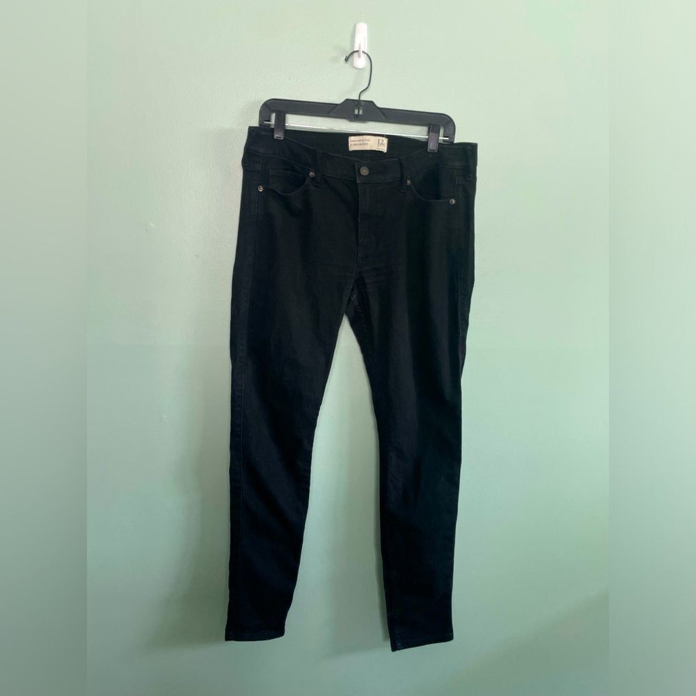 Abercrombie & Fitch Black Super Skinny Cropped Jeans Size 12